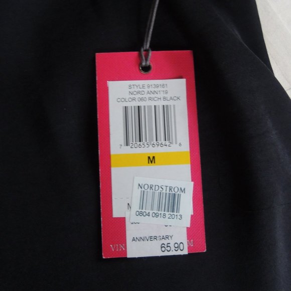 Vince Camuto Black & Silver Stud Embellished Flutter Sleeve Blouse M - Picture 8 of 9